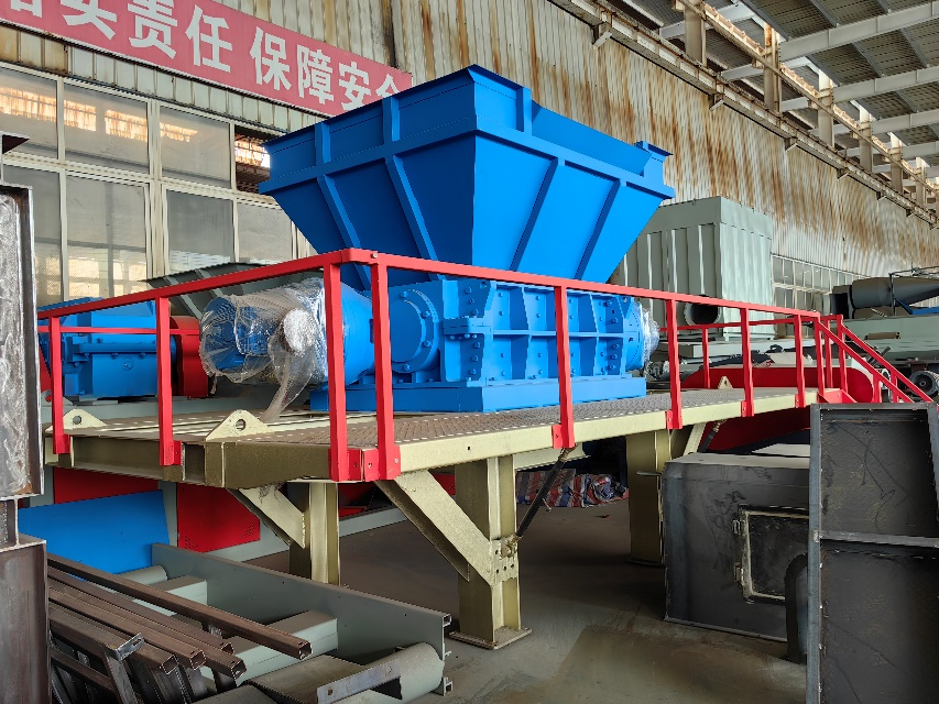 Wood Shredder industrial equipment view
